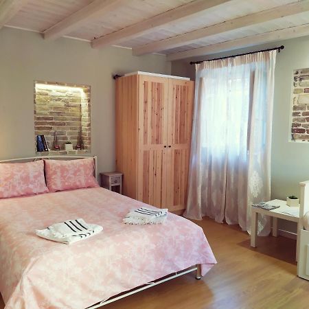 Suitedreams,Next To St.Spiridon Church Corfu  Luaran gambar